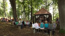 An der Maria-Hilf-Kapelle auf der Hennefeste